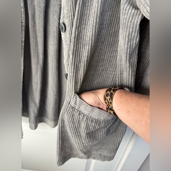 Corduroy Jacket Womens Sz L Pleated Button Up Long Sleeve Gray - Picture 6 of 6